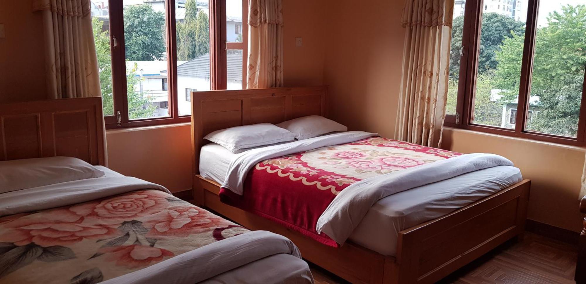 Hotel Diplomat Pokhara Room photo