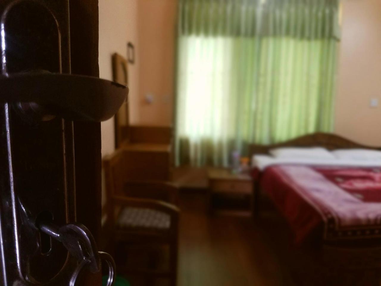 Hotel Diplomat Pokhara Exterior photo