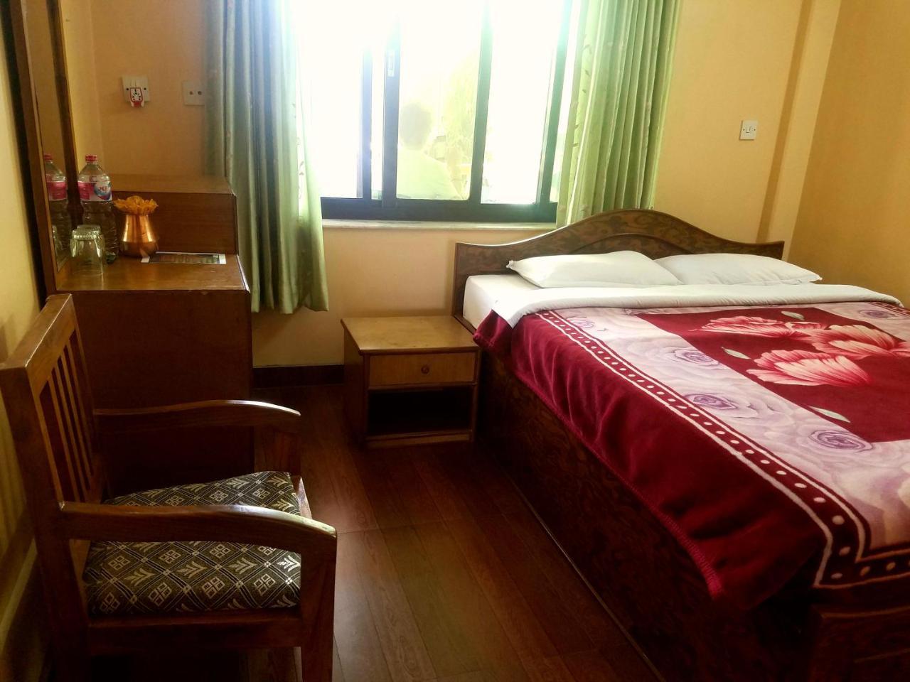 Hotel Diplomat Pokhara Room photo