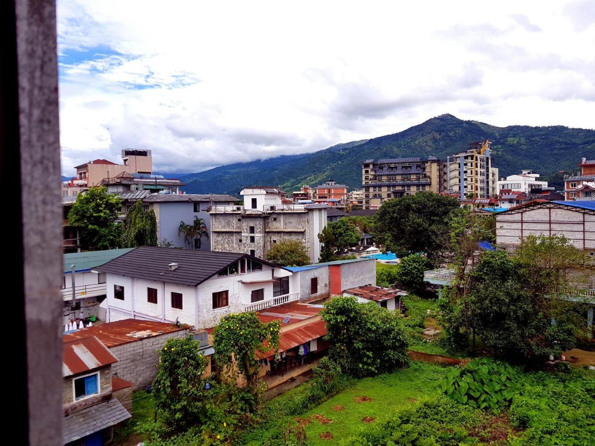 Hotel Diplomat Pokhara Exterior photo